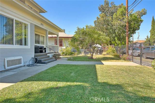 Los Angeles, CA 90007,2927 S Catalina Street