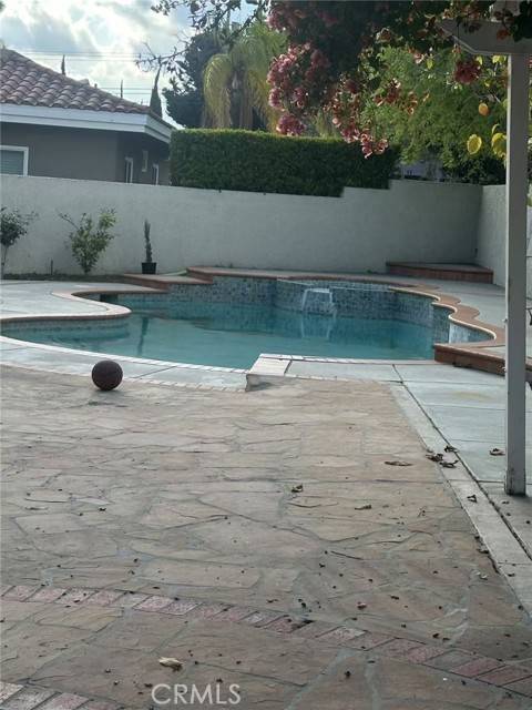 Arcadia, CA 91006,923 Derek Dr