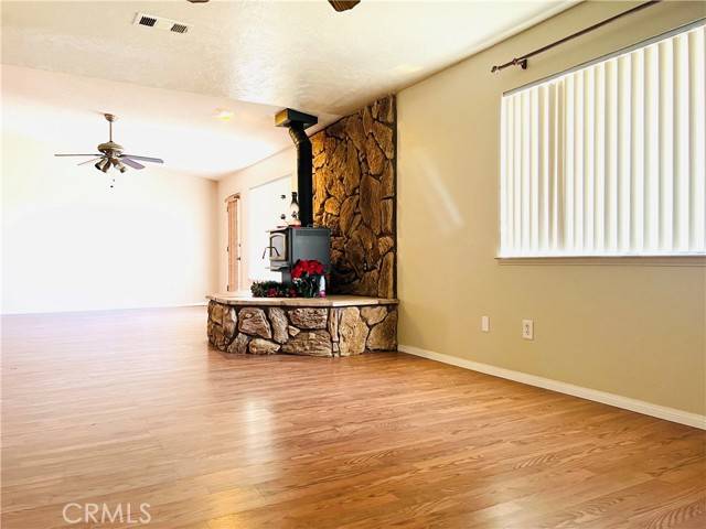 Oak Hills, CA 92344,10335 Columbine Road