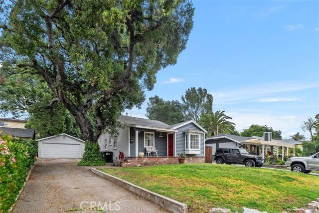 La Crescenta, CA 91214,3241 Mills