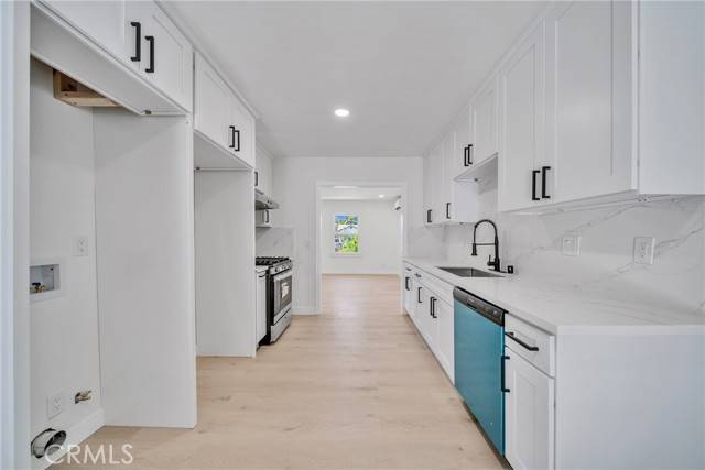 Upland, CA 91786,338 S 3rd Avenue