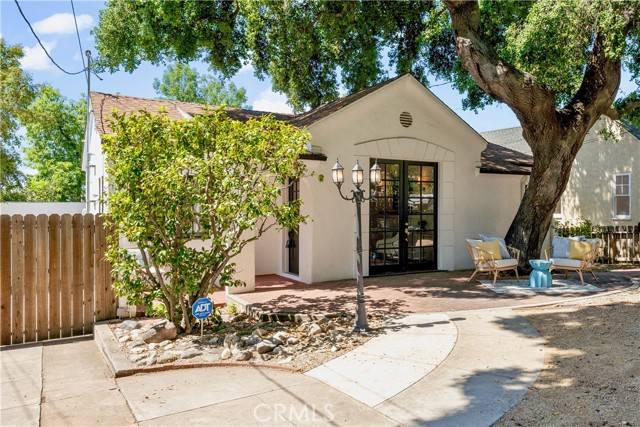 Sierra Madre, CA 91024,94 E Highland Avenue