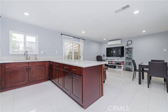 Baldwin Park, CA 91706,12828 Ramona Boulevard #27