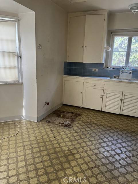 Altadena, CA 91001,2379 Oliveras Avenue