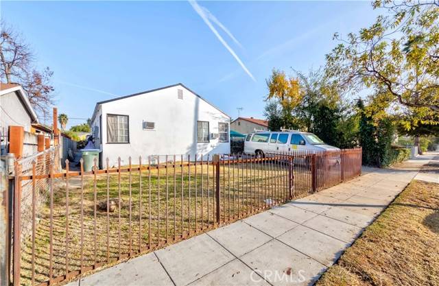 Pasadena, CA 91103,1758 Lincoln Avenue