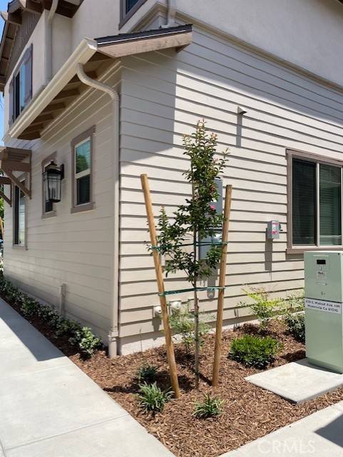 Monrovia, CA 91016,619 E Walnut
