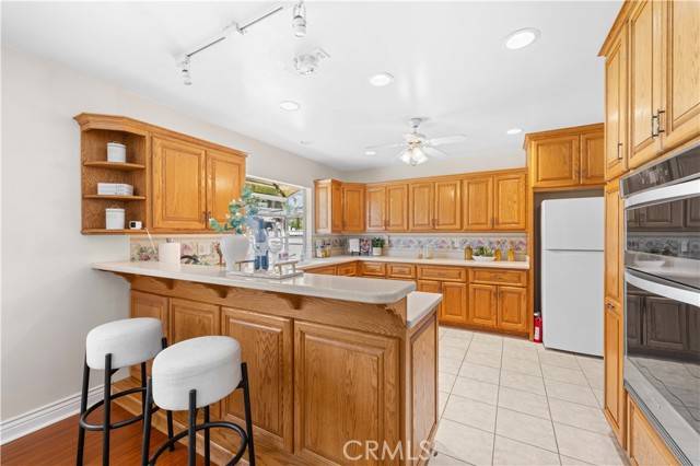 Northridge, CA 91324,18633 Gledhill Street