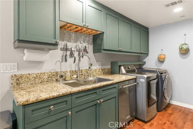 Fountain Valley, CA 92708,17230 Newhope Street #309