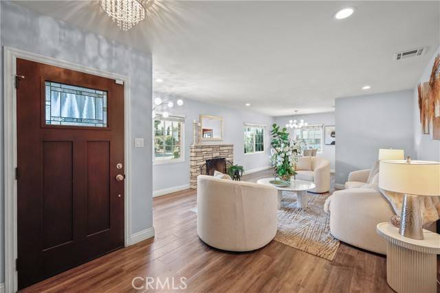West Covina, CA 91791,401 N La Breda Avenue