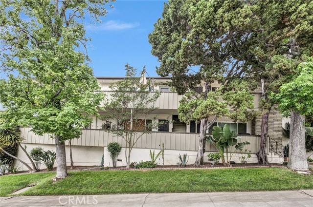 South Pasadena, CA 91030,305 Raymondale Drive #L