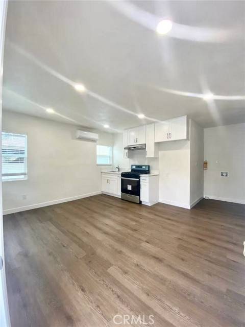 Monrovia, CA 91016,920 W Olive Avenue