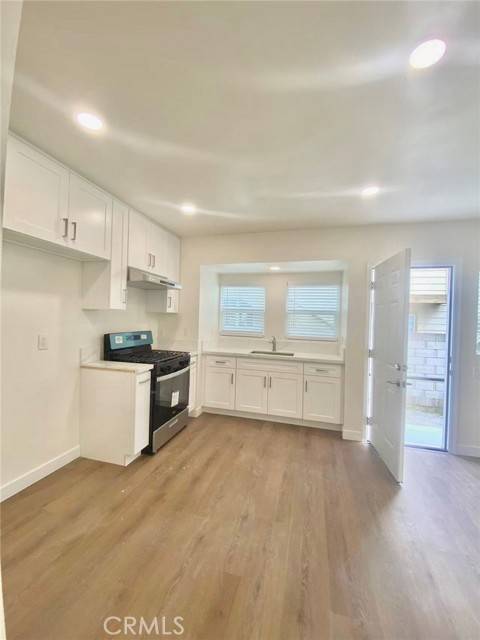 Monrovia, CA 91016,920 W Olive Avenue #1