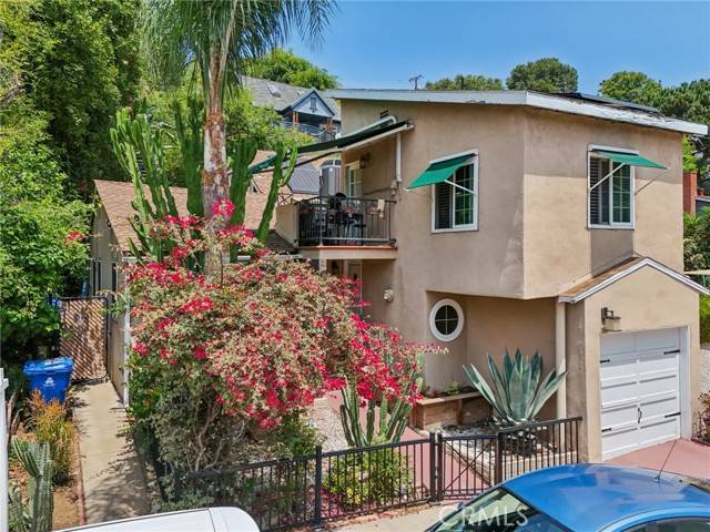 Los Angeles, CA 90065,2735 Lytelle Place