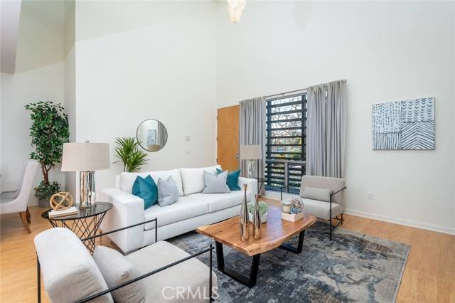 Studio City, CA 91604,4705 Whitsett Avenue #202