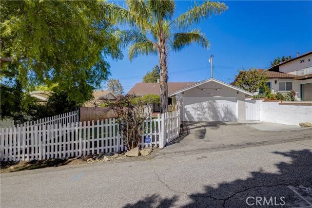 La Crescenta, CA 91214,5518 Terrace Drive