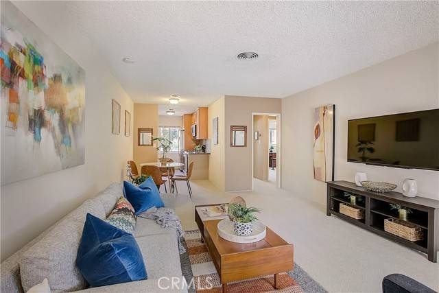 Glendale, CA 91201,1542 Riverside Drive #F