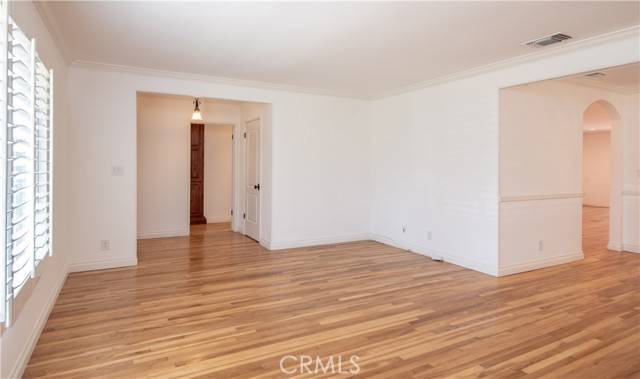 Van Nuys, CA 91405,6854 Cantaloupe Avenue