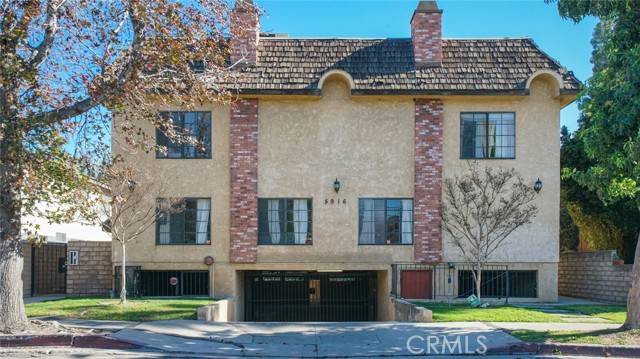 Valley Village, CA 91607,5916 Whitsett Avenue #3