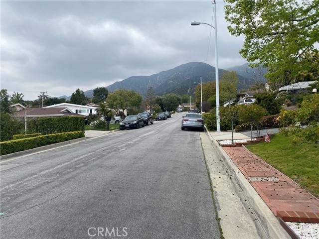 La Crescenta, CA 91214,5108 Circle Vista Avenue