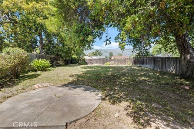 Altadena, CA 91001,689 W Calaveras Street