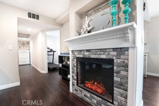Newhall, CA 91321,19806 Sandpiper Place #7