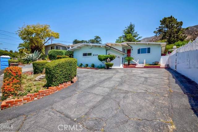 La Crescenta, CA 91214,3117 Harmony Place