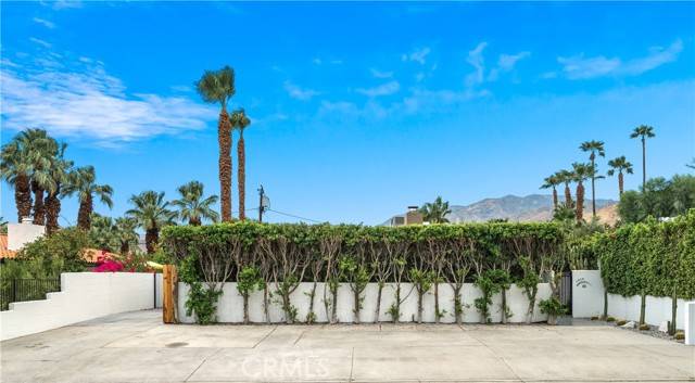 Palm Springs, CA 92264,145 E Mesquite Avenue