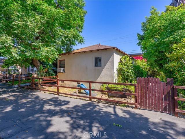 North Hollywood, CA 91601,5150 Riverton