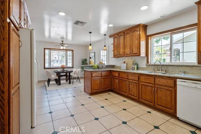 Sun Valley, CA 91352,10442 La Tuna Canyon Road