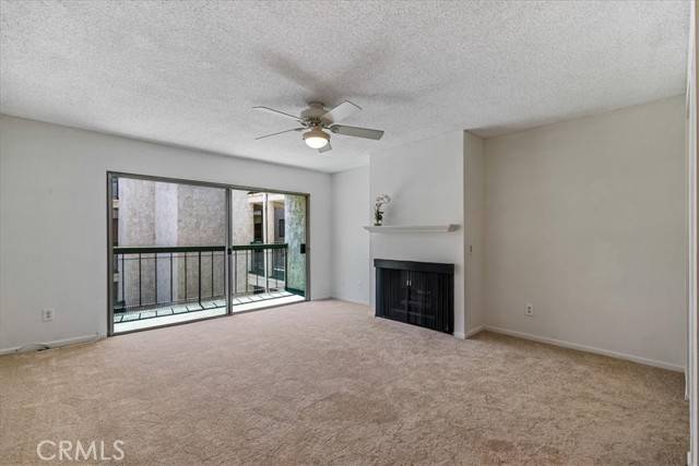 Glendale, CA 91203,333 Burchett Street #208