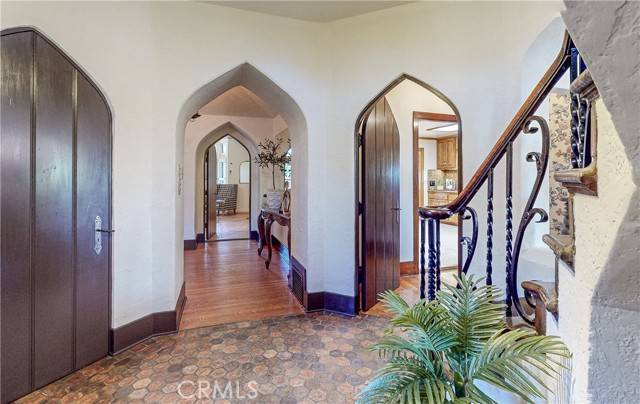 Burbank, CA 91504,590 Bethany Road