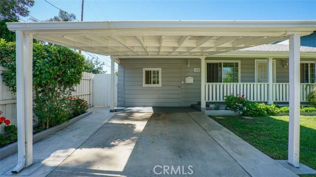 Burbank, CA 91506,207 S Griffith Park Drive