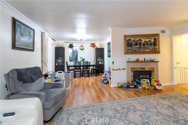 Burbank, CA 91504,9551 Via Ricardo