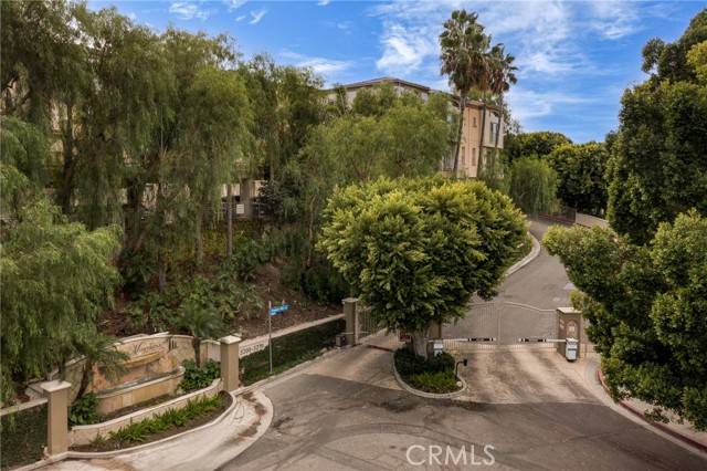 Woodland Hills, CA 91364,5220 Premiere Hills Circle #114