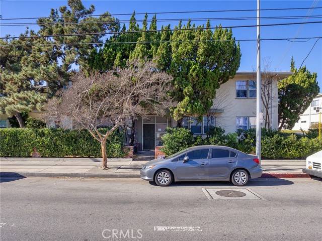 North Hollywood, CA 91601,5329 Cahuenga Boulevard #D