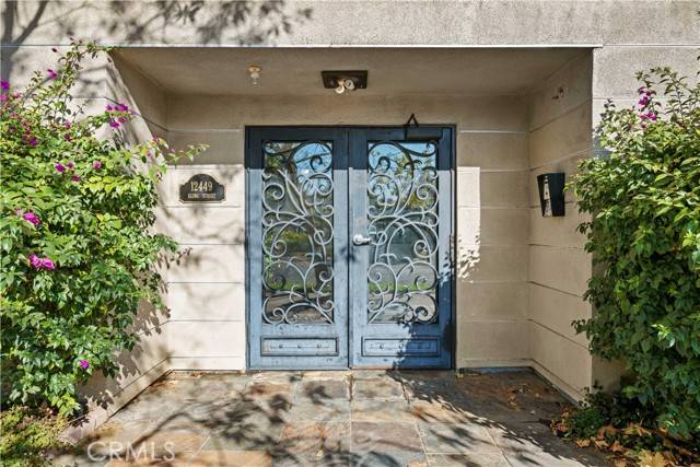 Studio City, CA 91604,12449 Kling Street #PH2
