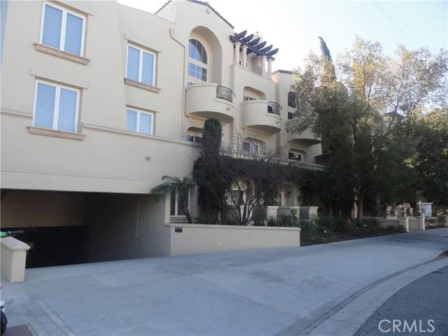 Sherman Oaks, CA 91411,15206 Burbank Boulevard #107