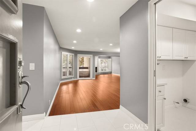 Burbank, CA 91505,222 N Rose Street #201