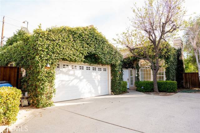 Calabasas, CA 91302,26604 Marigold Court