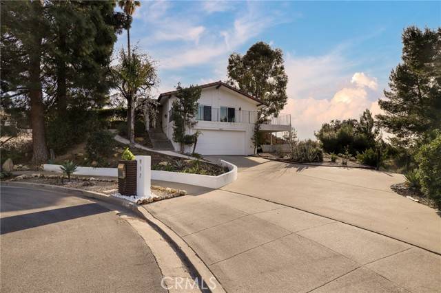 Thousand Oaks, CA 91362,917 Chalet Circle