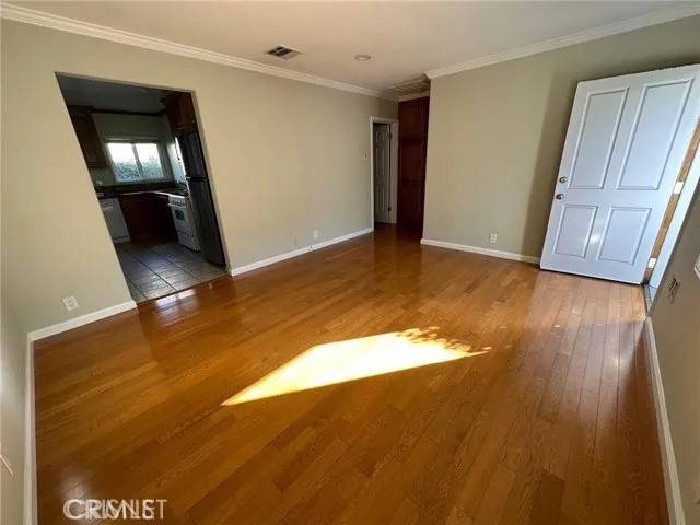 Burbank, CA 91504,2234 N Ontario Street #B