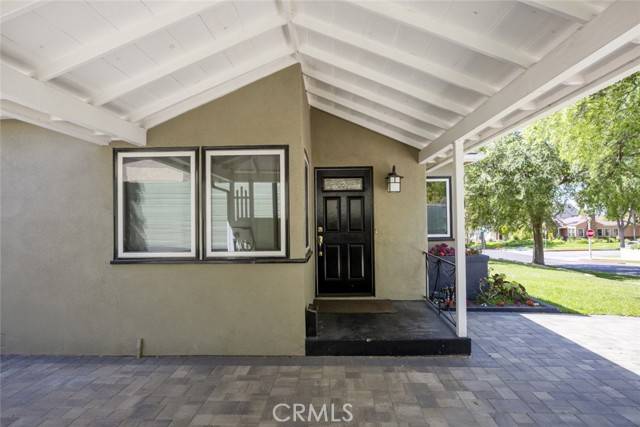 Burbank, CA 91501,506 East Grinnell Drive