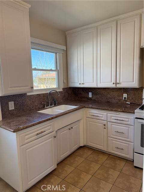 Sunland, CA 91040,10213 Nassau Avenue