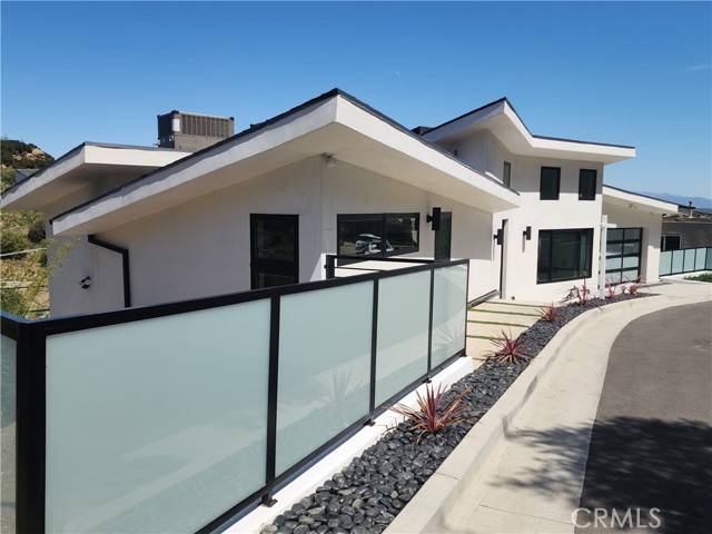 West Hills, CA 91304,8366 Hillcroft Drive