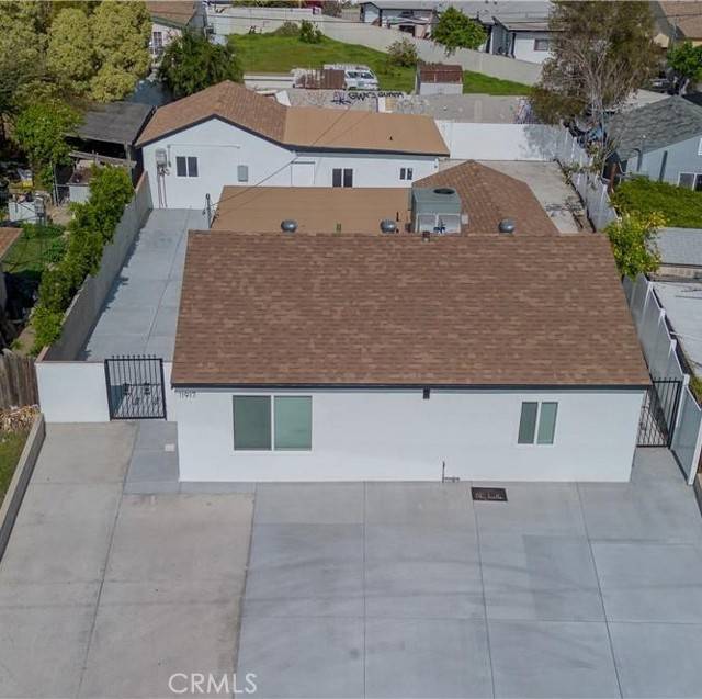 North Hollywood, CA 91605,11917 Burton Street