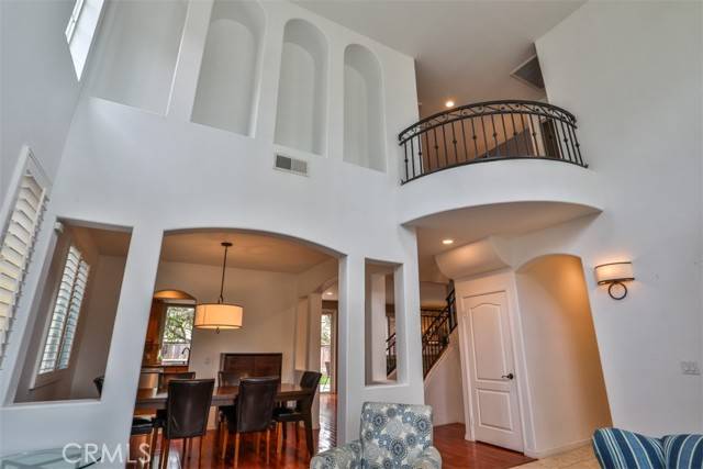 Encino, CA 91316,6316 Newcastle Avenue