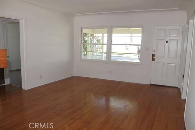 Burbank, CA 91506,427 S Mariposa Street