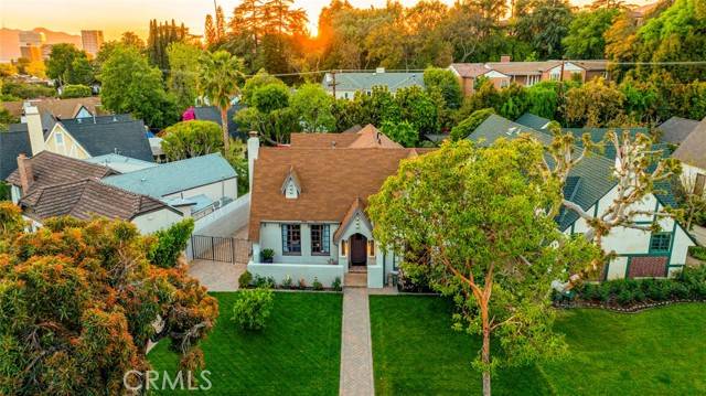 Glendale, CA 91207,1105 Viscano Drive