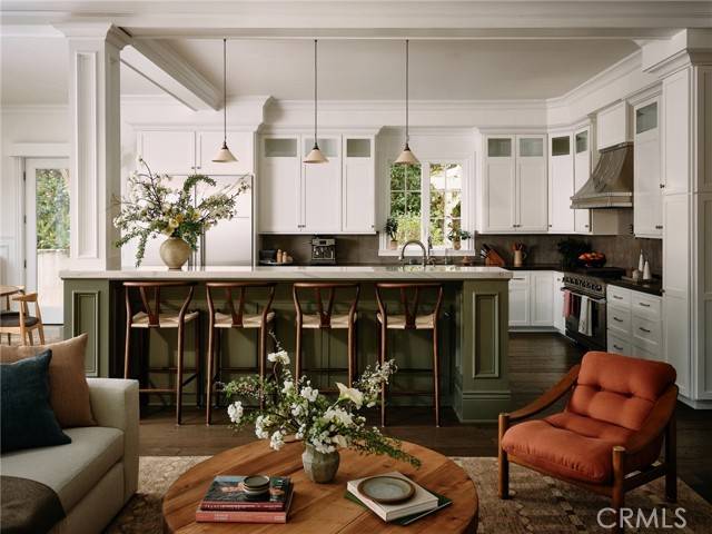 Beverly Hills, CA 90210,3085 Franklin Canyon Drive