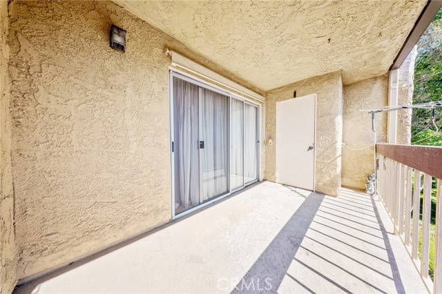 Glendale, CA 91208,3481 Stancrest Drive #332